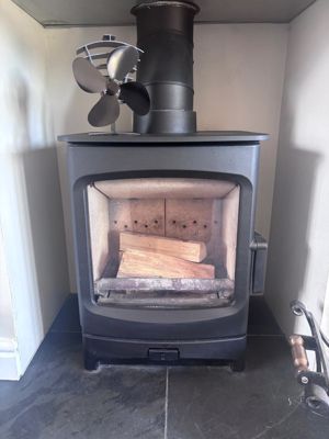 Log burner - click for photo gallery